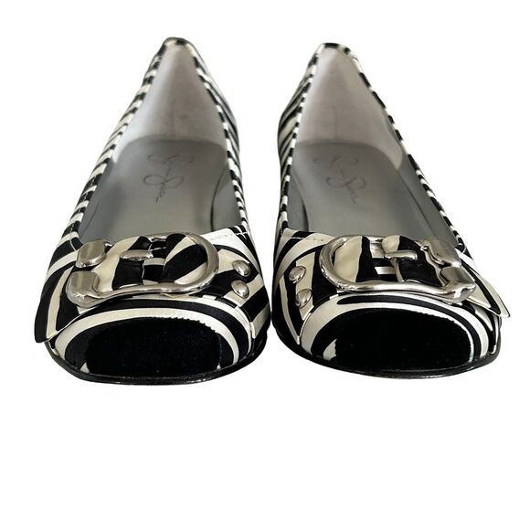 Jessica Simpson Black White Zebra Fabric Wedge Sz 7.5 Kitten Heel Buckle JS-DAFA - Picture 2 of 10